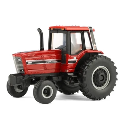 ERTL 1/64 Trattore International Harvester 3288 Con Cabina 44448 - Immagine 1 di 4