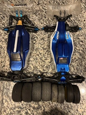 (TWO) Associated RC10b5 Cars B5m Rc10b5m Buggy Rc 1/10 Electric Rollers Parts - Image 1 of 4