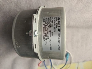 Motor LS-53T1-4P WK4-30T1-A08B AC-4550-194 115V 60Hz 2A 134*C CR 250V - Picture 1 of 3