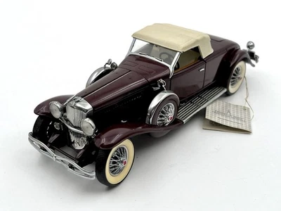 Modelo de coche fundido a presión Franklin Mint 1935 Duesenberg J 550 granate 1:24 Foto 1 de 4