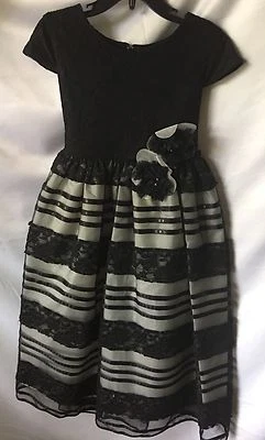 Vestido de festa formal longo Isobella and Chloe meninas preto e cinza renda tamanho 6-novo - Imagem 1 de 4