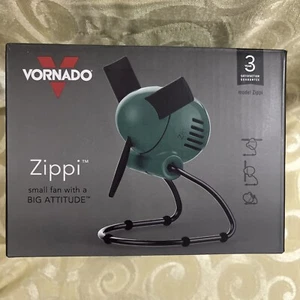 Vornado Zippi Small Personal Fan Desk Tabletop Travel NEW GREEN-G - Picture 1 of 6