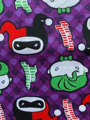 TELA DE CAMELOTE ~ Liga de la Justicia ~ DC COMICS ~ De colección ~ NIÑOS ~ Lanzamiento de cabeza de personaje ~ PÚRPURA ~ Foto 1 de 4