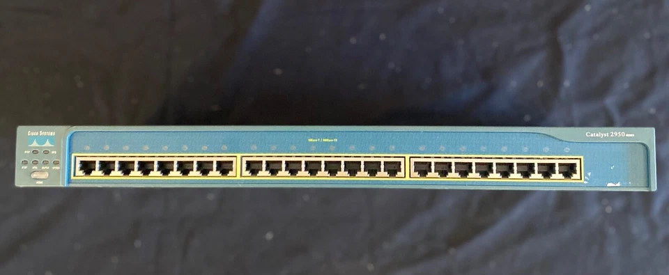 CISCO WS-C2950-24 Catalyst 2950 Series Switch - Image 1 of 1