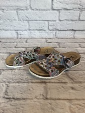 think womens sandals