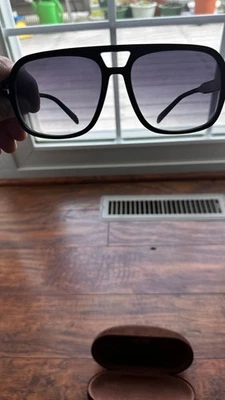 Gafas de sol Tom Ford - Falconer-02 TF884 02A negro a azul/gris humo degradado. Foto 1 de 3