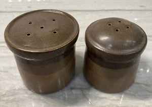 Mikasa Potters Art Salt and Pepper BEN SEIBEL Vintage Brown Set of 2 Pottery MCM - Picture 1 of 8