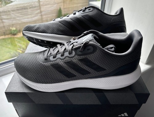 Adidas Runfalcon 3 Scarpe da Ginnastica Uomo Taglia 10 e 12 in Grigio e Nero.