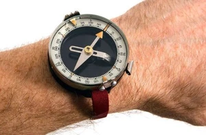 USSR Soviet Russian Army Military Adrianov Compass Hand Wrist Andrianov Kompas, - Picture 1 of 7