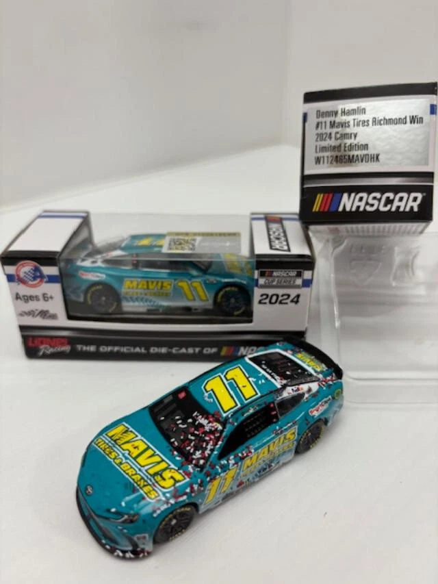 NASCAR 2024 DENNY HAMLIN #11 RICHMOND WIN ШИНЫ И ТОРМОЗА 1/64 АВТОМОБИЛЯ - Изображение 1 из 1