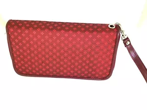 Billetera Billetera Rojo Floral Seda Cartera Tarjetas de Crédito Teléfono con Bolsa de Polvo Nuevo - Imagen 1 de 8