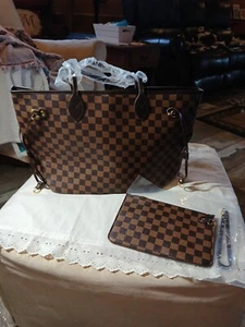 Mila Kate NWOT large Brown Black Checkerboard Print With Matching Wristlet - Picture 1 of 8