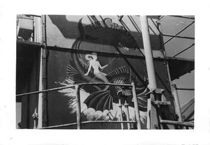 MEERJUNGFRAU AUF SEITE EINES SCHIFFES GEMALT, VINTAGE SCHNAPPSCHUSS, FOTO (AA661) - Bild 1 von 1