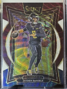 Panini Select 2024 - Concourse Jayden Daniels #26 Tri-Color Prizm/299 (RC) - Imagen 1 de 2