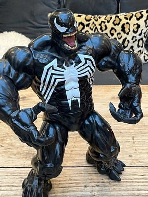 Marvel Venom Talking Action Figure Disney Store Exclusive 15" Tall Working Cond  - Image 1 of 3