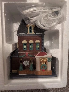 Dept 56 Christmas in The City "Haberdashery" #5531-0 Year 1992 - Picture 1 of 4