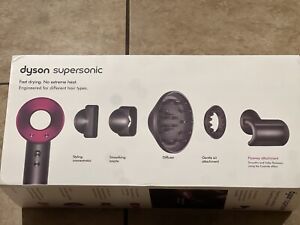 Dyson Supersonic Hair Dryer W/5 Attachments