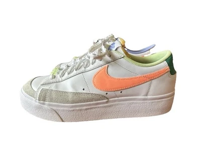 Talla 8.5 - Nike Blazer Plataforma Bajo Desajuste W Foto 1 de 4