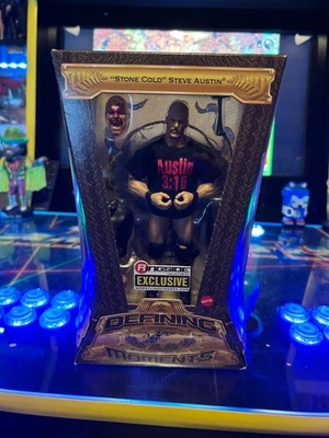 Boneco exclusivo WWE Bloody Stone Cold Steve Austin Defining Moments Ringside - Imagem 1 de 4