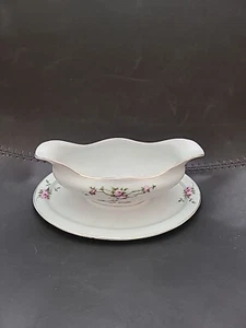 by Heinrich & Co Haviland Bavaria Gravy Boat with Attached Underplate - Picture 1 of 10