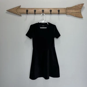 Art Class | Black Ribbed Velvet Mock Neck Short Sleeve Flare Dress XS 4/5 Girls - Picture 1 of 5