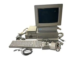 Ordinateur vintage Apple II GS A2S6000 moniteur couleur Apple LIRE offre groupée - Photo 1/24