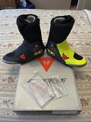 Botas Dainese Axial D1 Valentino Rossi Talla 42 Nuevas y en Caja  Foto 1 de 4
