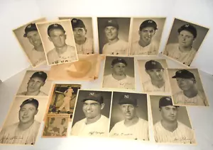 N.Y YANKEES BASEBALL PHOTOS FROM THE STADIUM IN 1943 OR 1948 & ORIGINAL ENVELOPE - Picture 1 of 6