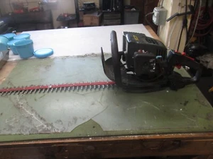 Vintage Sears Craftsman 22” Hedge Trimmer parts of repair ,fires up, free shipp - Picture 1 of 7