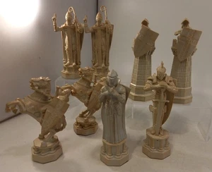 Harry Potter Exploding Wizard Chess Pieces Set of 8 Pieces VGC - Picture 1 of 10