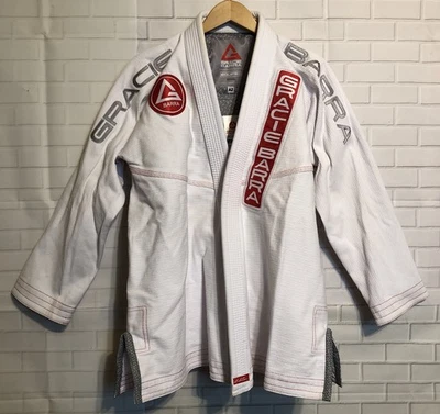 Kimono Blanco Gracie Barra GB Equipe A2 Edición Limitada Atleta Competition GI Foto 1 de 4