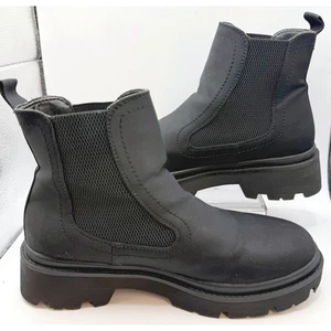 Chelsea Boots Lug Sole Platform Ankle Booties Pull On Black Size 8 Gothic Comfy - Picture 1 of 6