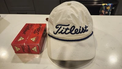 Sombrero de golf Titleist White Rope Bill más 2 mangas pelotas de golf Titleist DT Foto 1 de 4