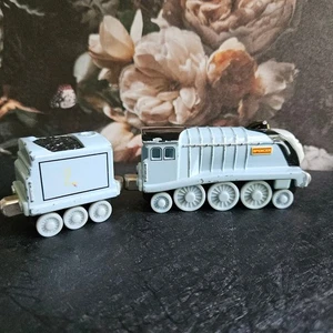 Thomas And Friends SPENCER AND TENDER Diecast Magnetico Ferroviario Treno Vagone - Foto 1 di 7