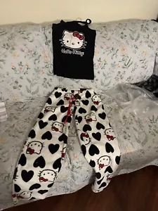 Hello Kitty Sleepwear - Picture 1 of 5