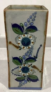 Jarrón de cerámica mexicana Erandi Tonala cuadrado rectángulo flores mariposa 9" de alto - Imagen 1 de 6