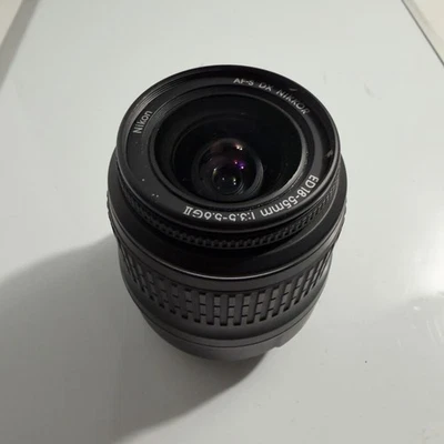 Lente Asférica SWM ED Nikon DX Nikkor AF-S 18-55mm f3.5-5.6 G II 2 ED - Imagem 1 de 4