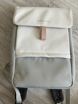Rucksack Damen  Kapten & Son Weiss Grau NEU  Laptop Fach - Bild 1 von 2