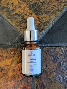 Image Iluma Intense Brightening Serum - Picture 1 of 1