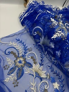 "Tela de red de tul nupcial festoneada tachonada bordada azul real de 52"" de ancho 1 mtr" - Imagen 1 de 4