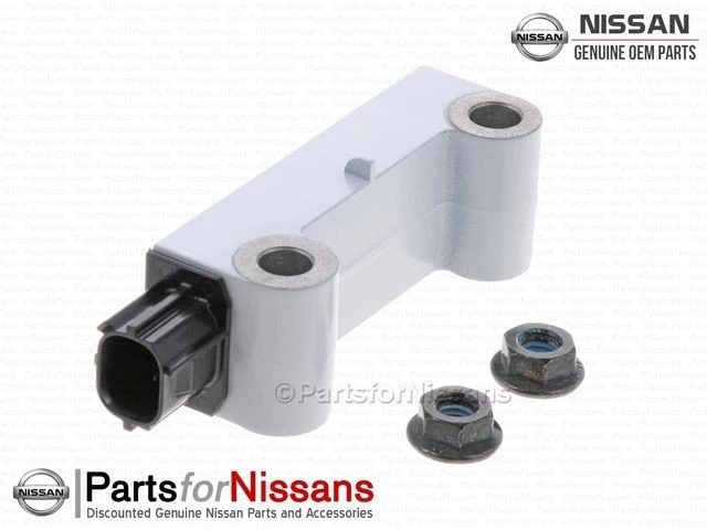 Genuine Nissan Frontier Xterra Pathfinder Front Grille Center Crash Sensor NEW O - Image 1 of 4