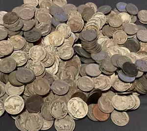 Lot of 200 CULL Buffalo Nickels P D S 5 ROLLS - AG / G / WORN / DAMAGED COINS - Picture 1 of 3