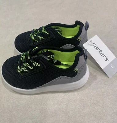 Zapatos CARTER’S “PAOW” para niños pequeños negros/amarillos~~talla 5 Foto 1 de 4