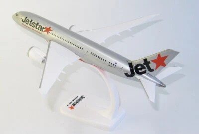 Jetstar Boeing 787-8 Dreamliner 1:200 Modellino da Collezione Esposizione B787 - Immagine 1 di 4