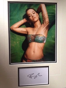 RITA ORA - CHART TOPPING SINGER & RV CELEB - SIGNED COLOUR PHOTO DISPLAY - Picture 1 of 1