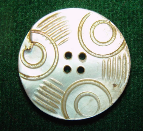 Beautiful Antique Carved  Mother of Pearl  1" Button Cover