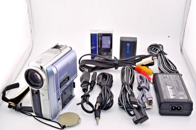 Exc+5 Sony Handycam DCR-PC105 Digital Video Camcorder MiniDV Japanese only Japan - Image 1 of 4