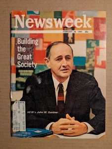 NEWSWEEK February 28 1966 HEW John W. Gardner-MARLIN BRANDO-New Orleans-VIETNAM - Imagen 1 de 2