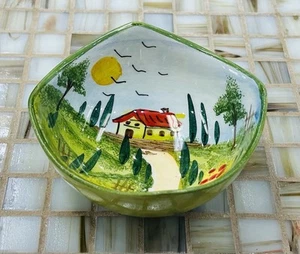 Bassano pottery Toscana 4’’ Bowl .Made/Painted by hand-Italy - Picture 1 of 4
