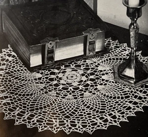 Vintage 1948 Royal Society Crochet Pattern 9124 PINEAPPLE DOILY 11.5" - Picture 1 of 1